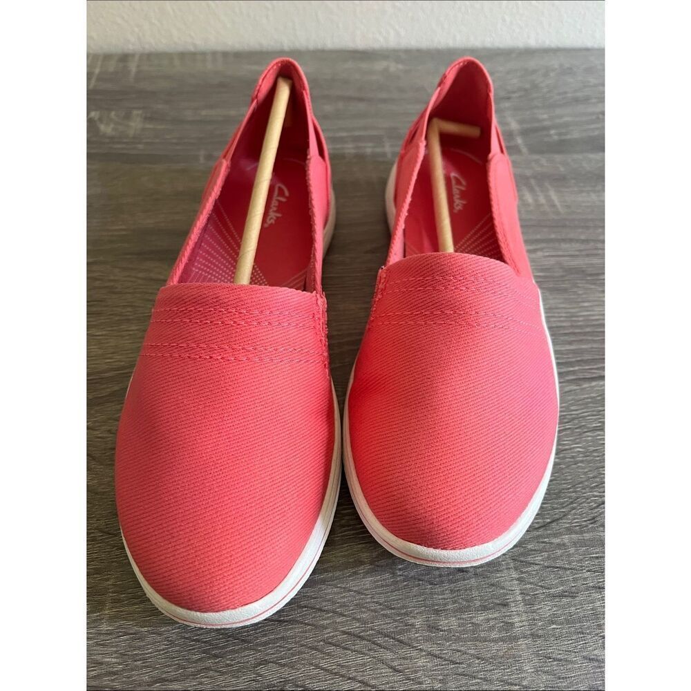 New Clarks Cloudsteppers Slip On Canvas Comfort Sneakers Women’s 7.5W
